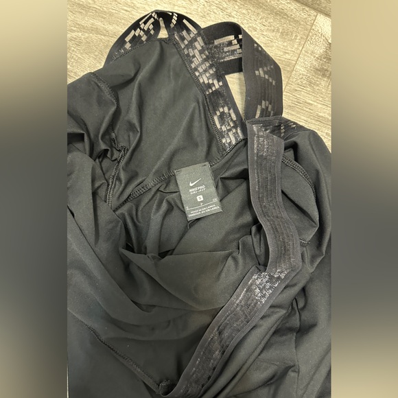 3 Nike DriFit Tank Tops - Size Small - Picture 5 of 7